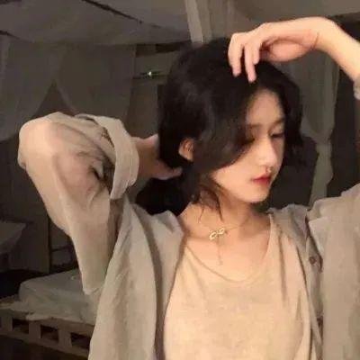 冲破樊笼走彩凤